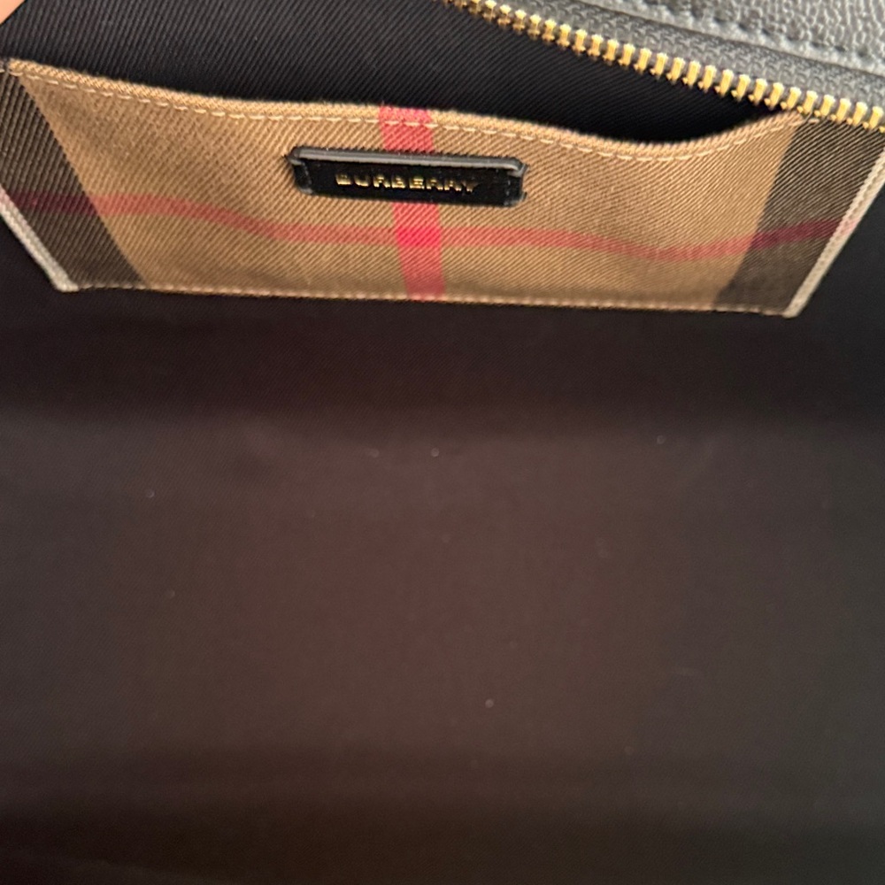 Burberry Banwell Check Bag Black - Picture 13 of 16